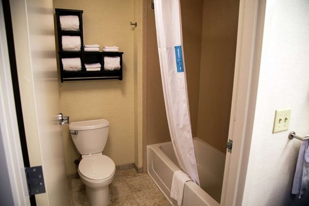 Images Hampton Inn & Suites Sharon