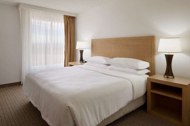 Images Embassy Suites by Hilton Denver International Airport