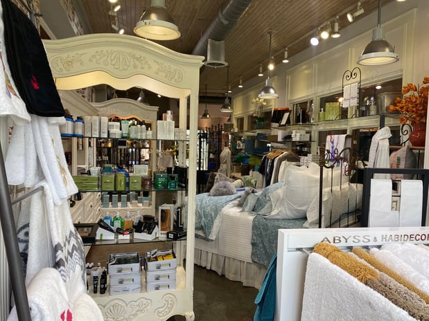 Images Opulence of Southern Pines