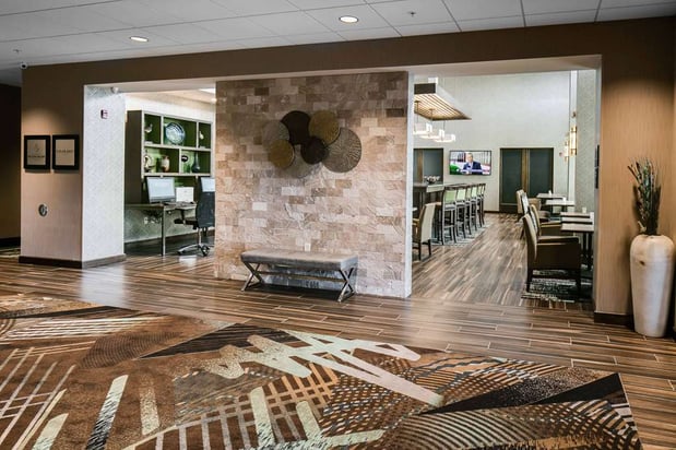 Images Hampton Inn & Suites Hudson