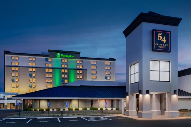 Images Holiday Inn Wichita East I-35 by IHG