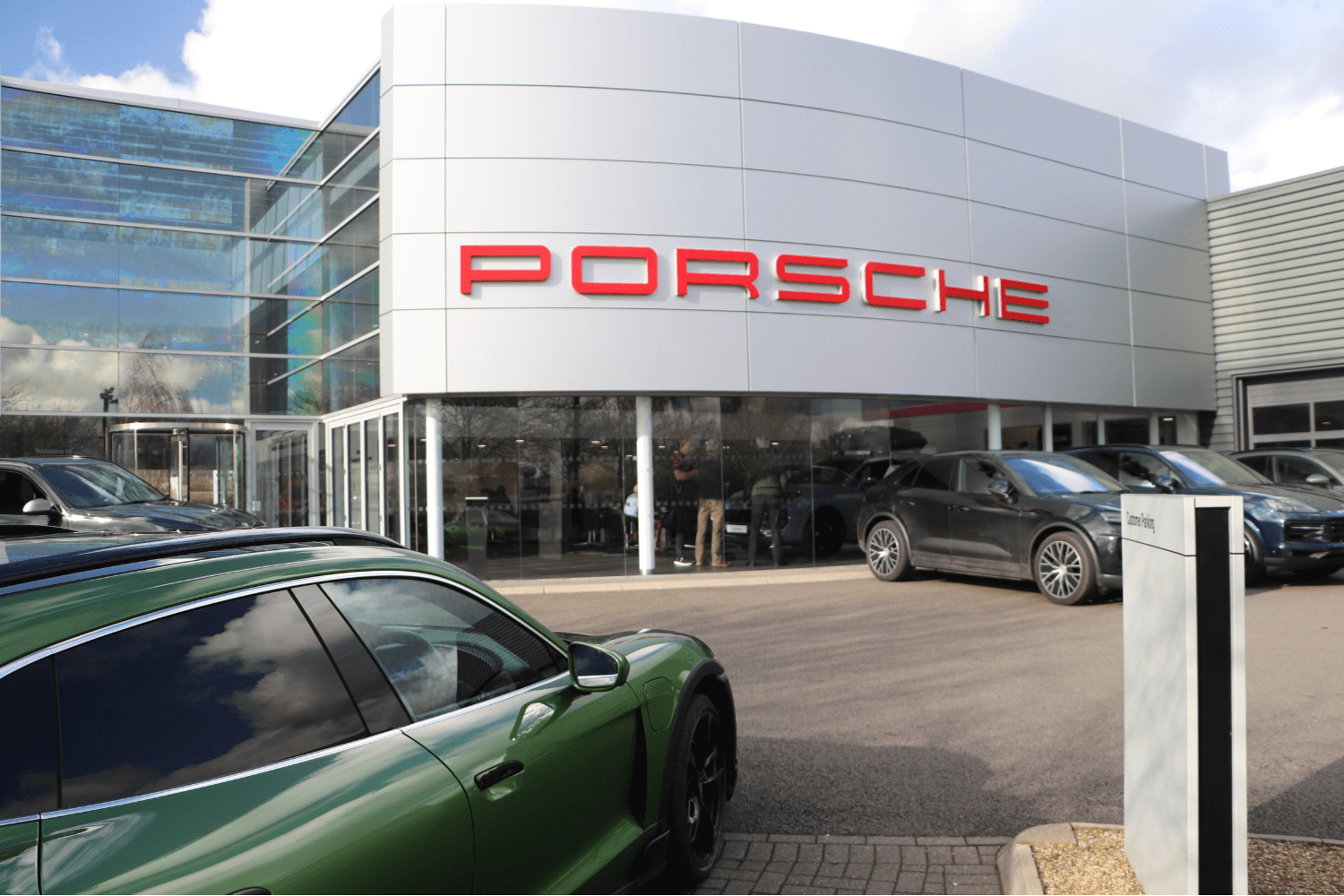 Images Porsche Centre Silverstone