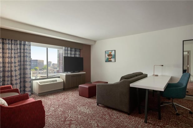 Images Hilton Garden Inn Atlanta Downtown