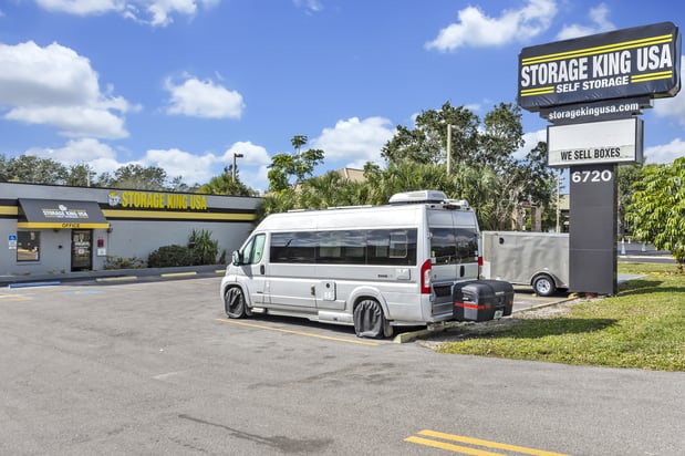 Images Storage King USA