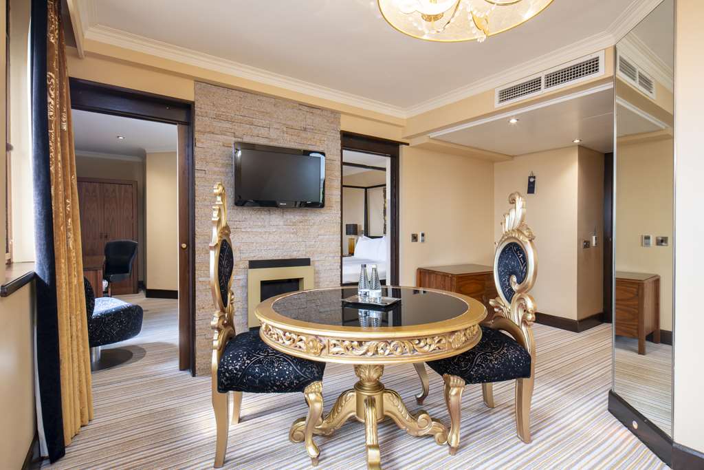 chester the queen bedrooms