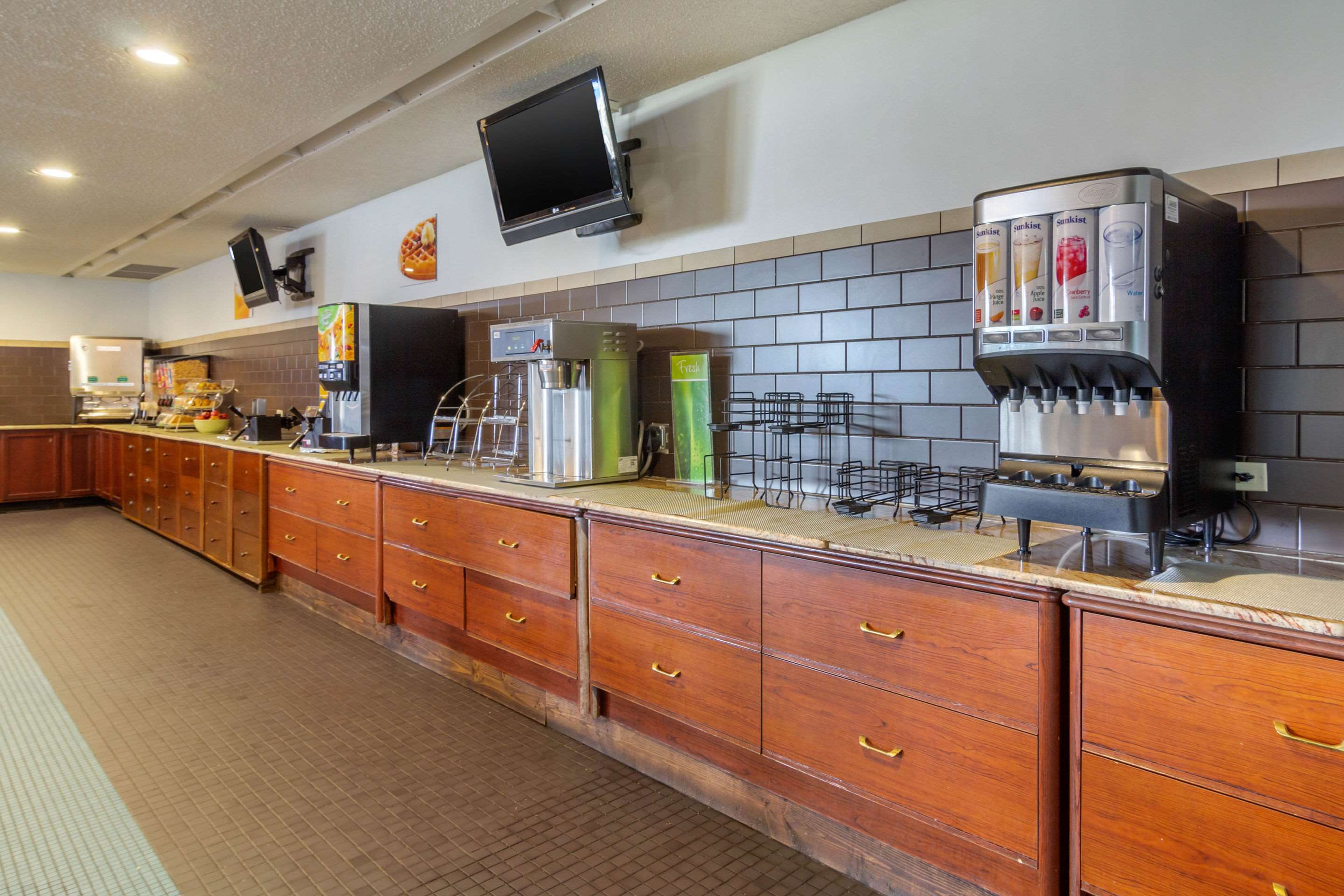 Breakfast counter