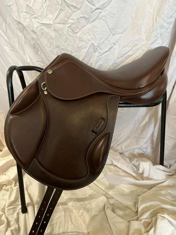 Images Mayfield Saddlery