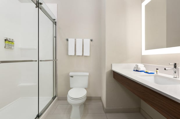 Images Holiday Inn Express & Suites Mission-McAllen Area by IHG