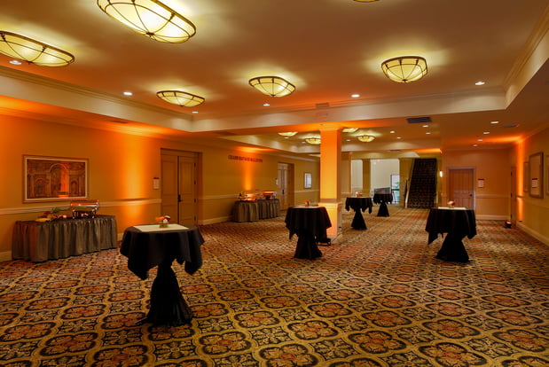 Images Crowne Plaza San Diego - Mission Valley by IHG