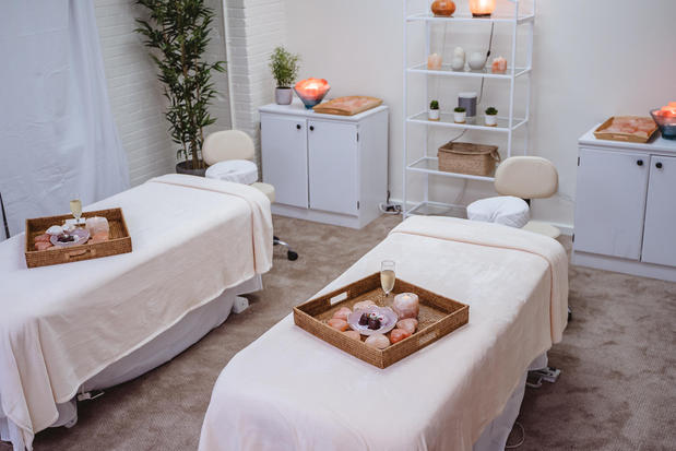 Images Zen'd Out Couples Massage Spa