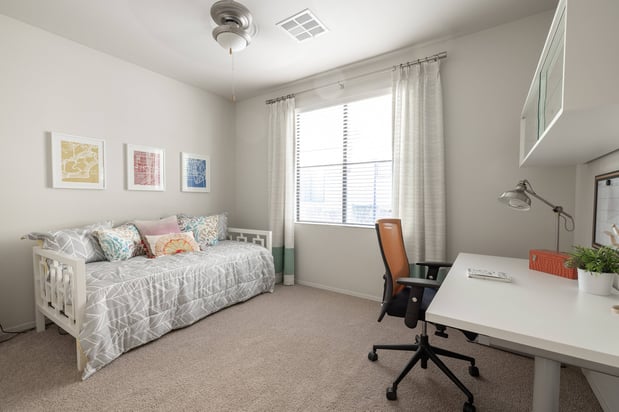 Images Liv Ahwatukee