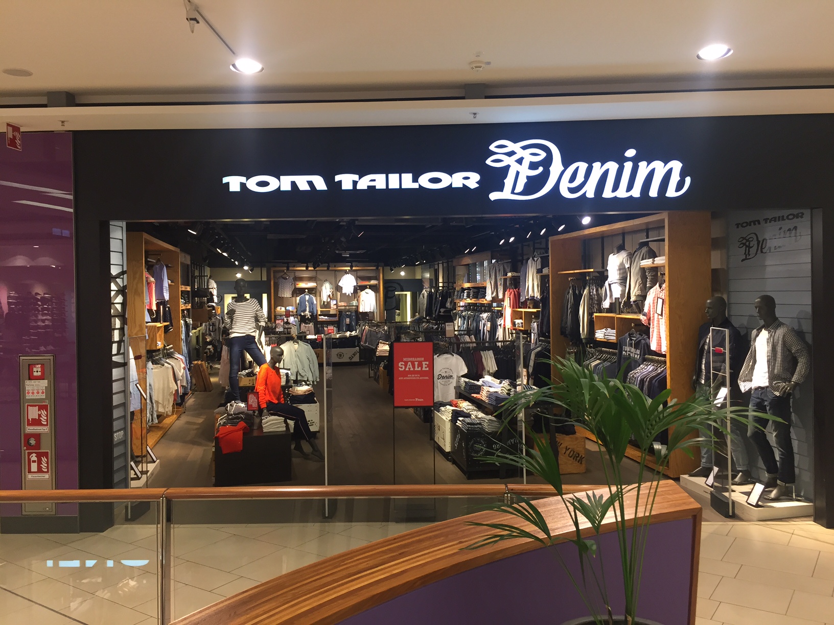 TOM TAILOR Woman Store, Europa-Allee 6 in Frankfurt a. M.