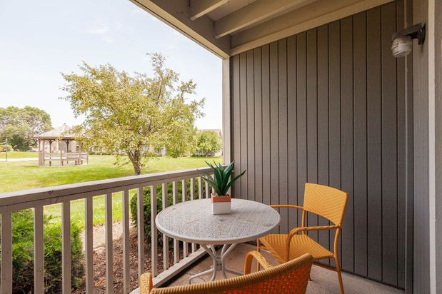 Images The Reserve At Barry Apartments