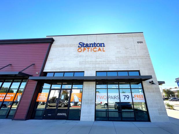 Images Stanton Optical