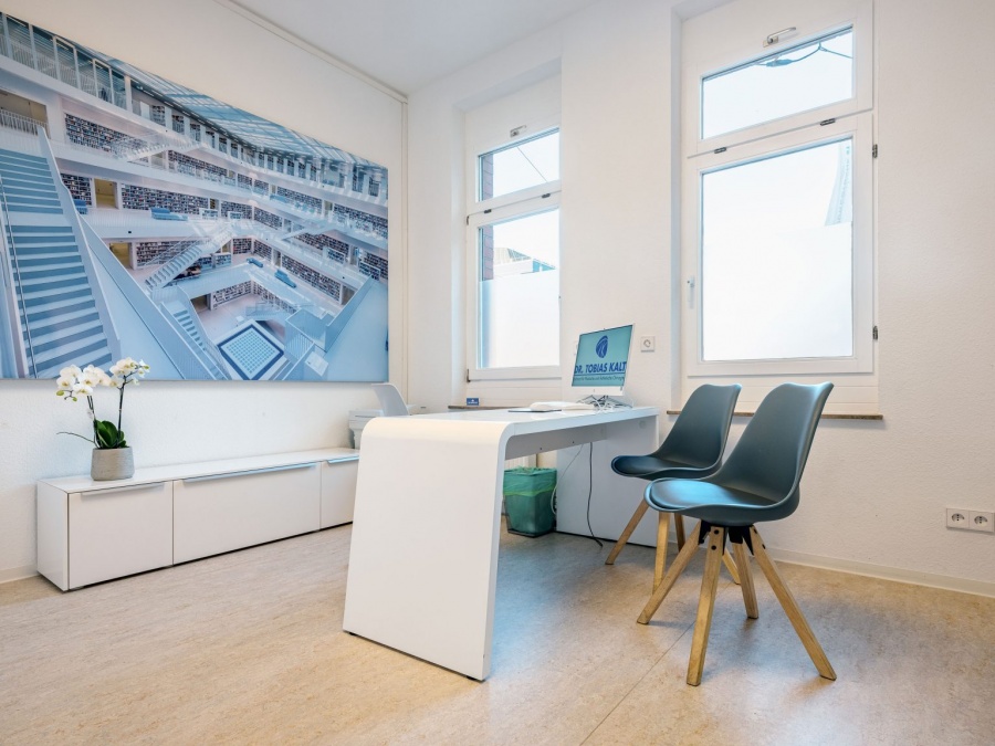 Dr. med. Tobias Kalt, Rotebühlstr. 127 b in Stuttgart