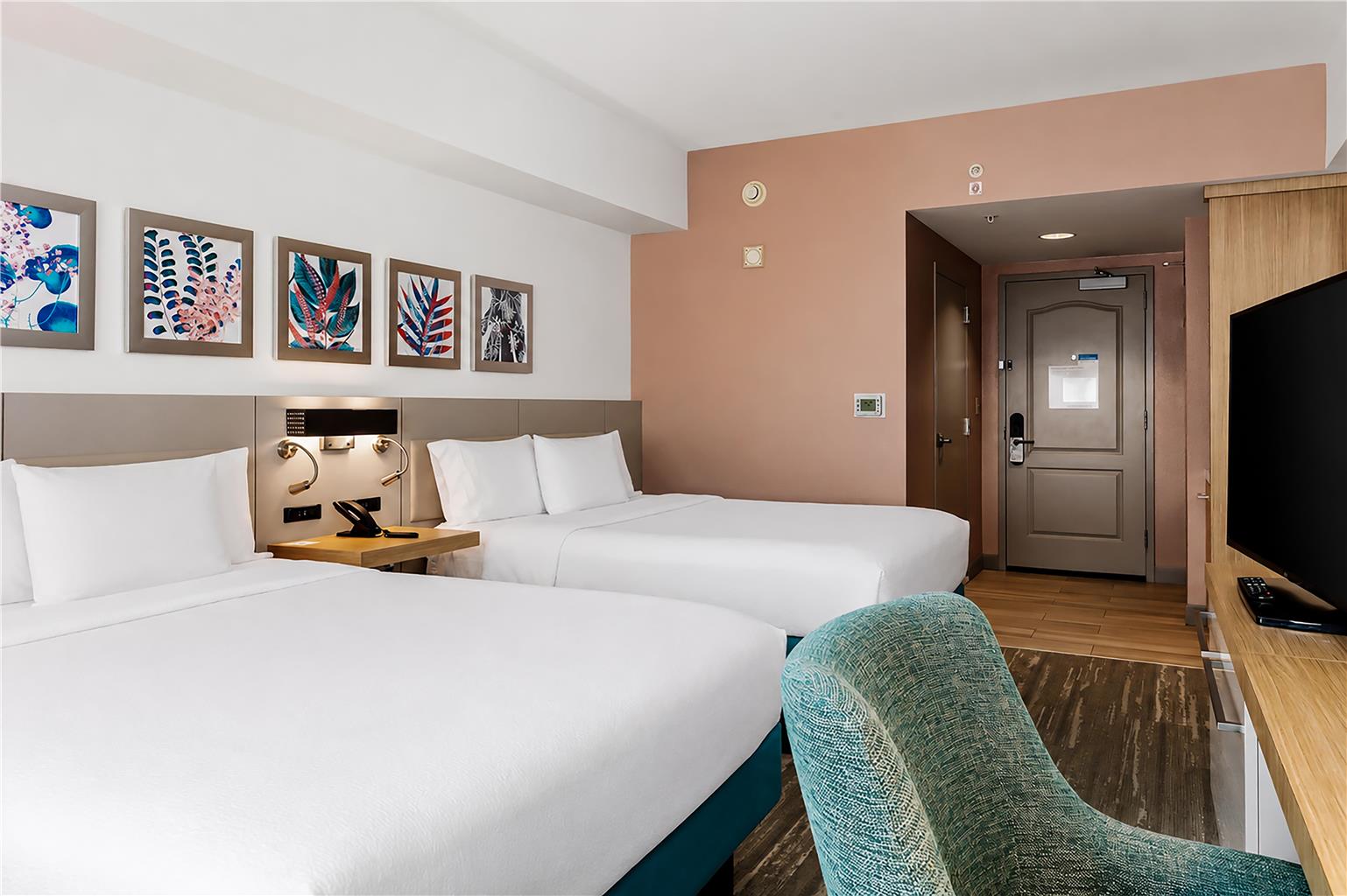 Guest room