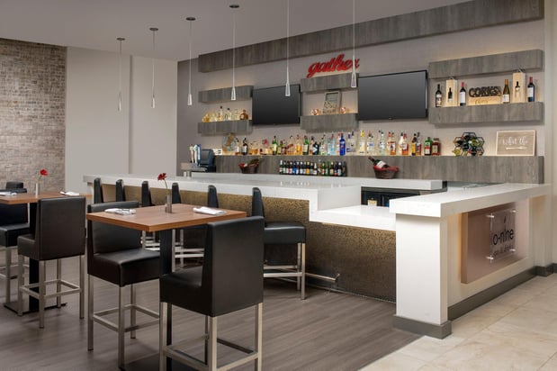 Images Crowne Plaza San Antonio Airport by IHG