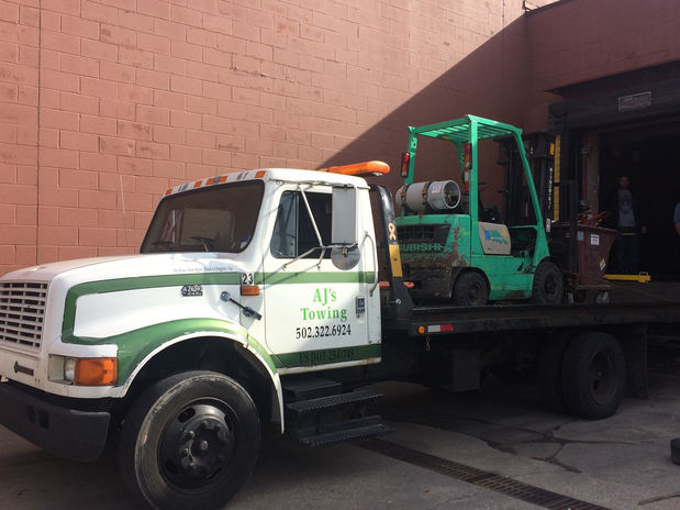 Images AJ's Towing Service