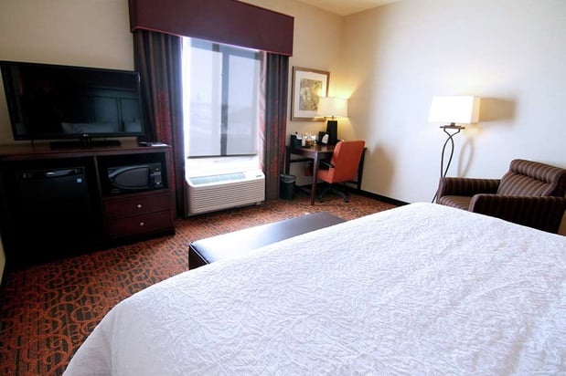 Images Hampton Inn & Suites Grand Forks