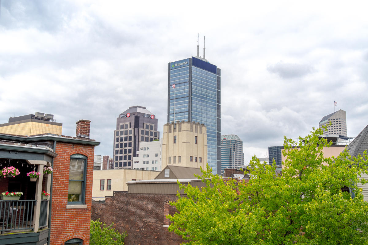 Lockerbie Court Apartments on Mass Ave Photo