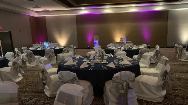 Images Holiday Inn Roanoke Airport-Conference Ctr by IHG