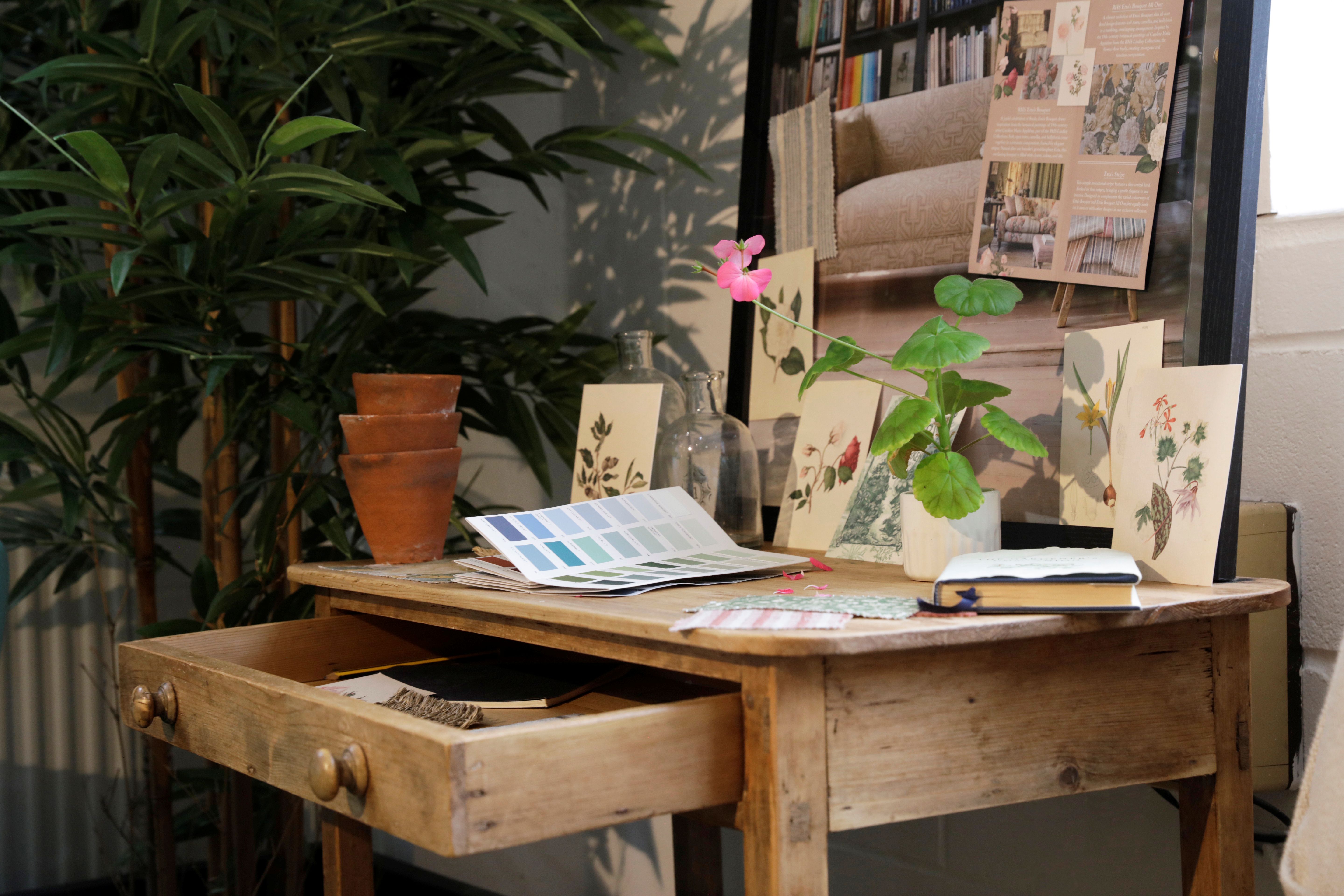 Images Sofas & Stuff - Stroud