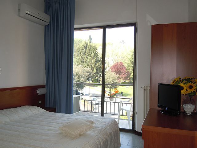 Images Albergo Elvira