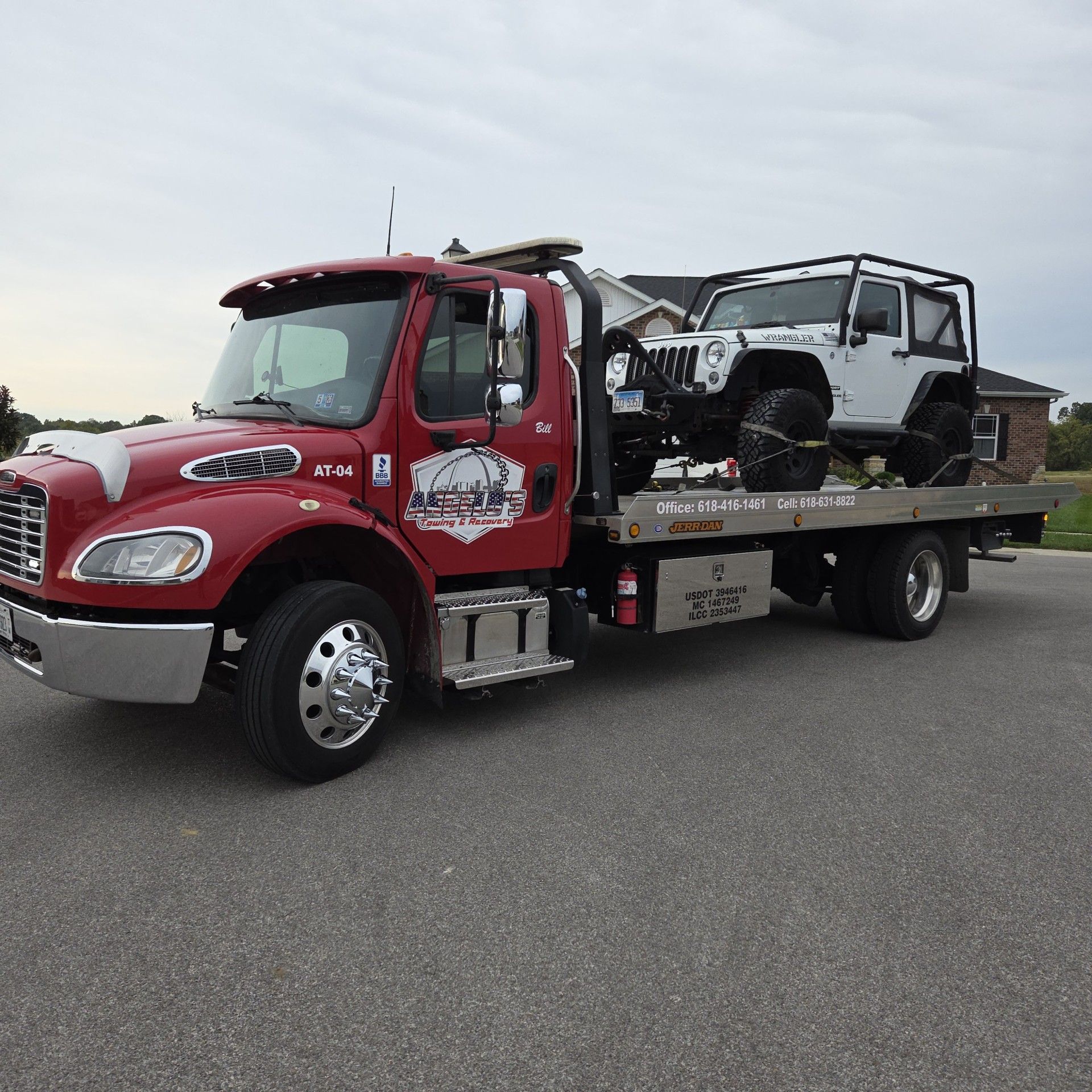Angelo's Towing & Recovery Image