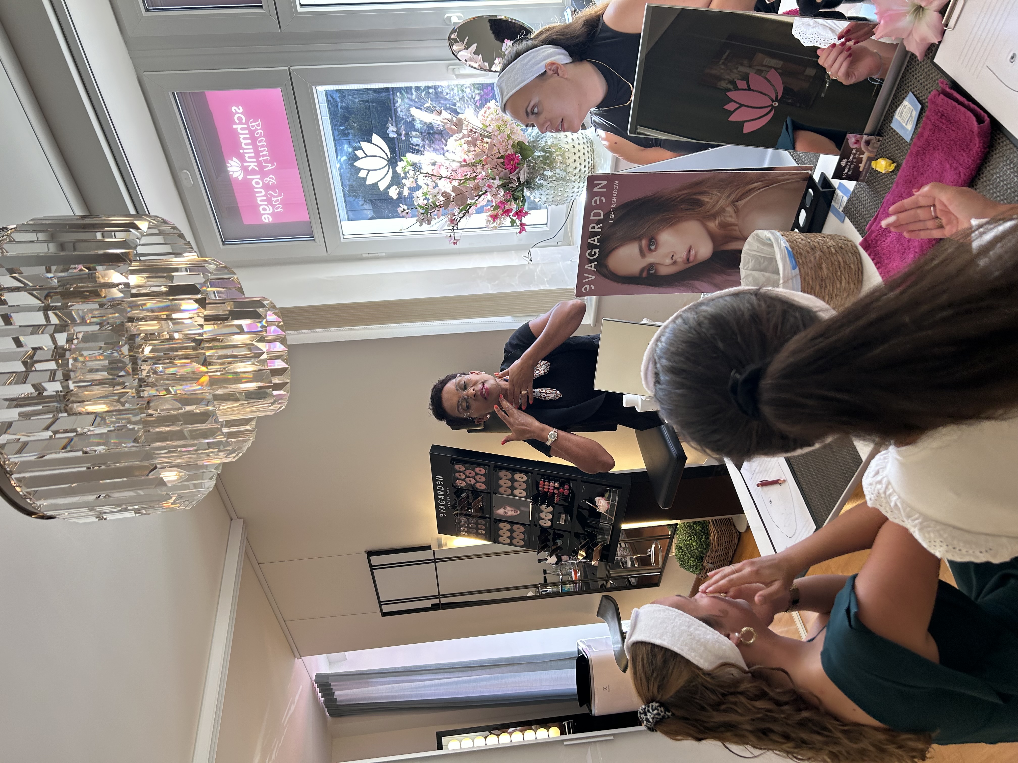 Bilder Schmink Lounge Beauty & Spa Meilen