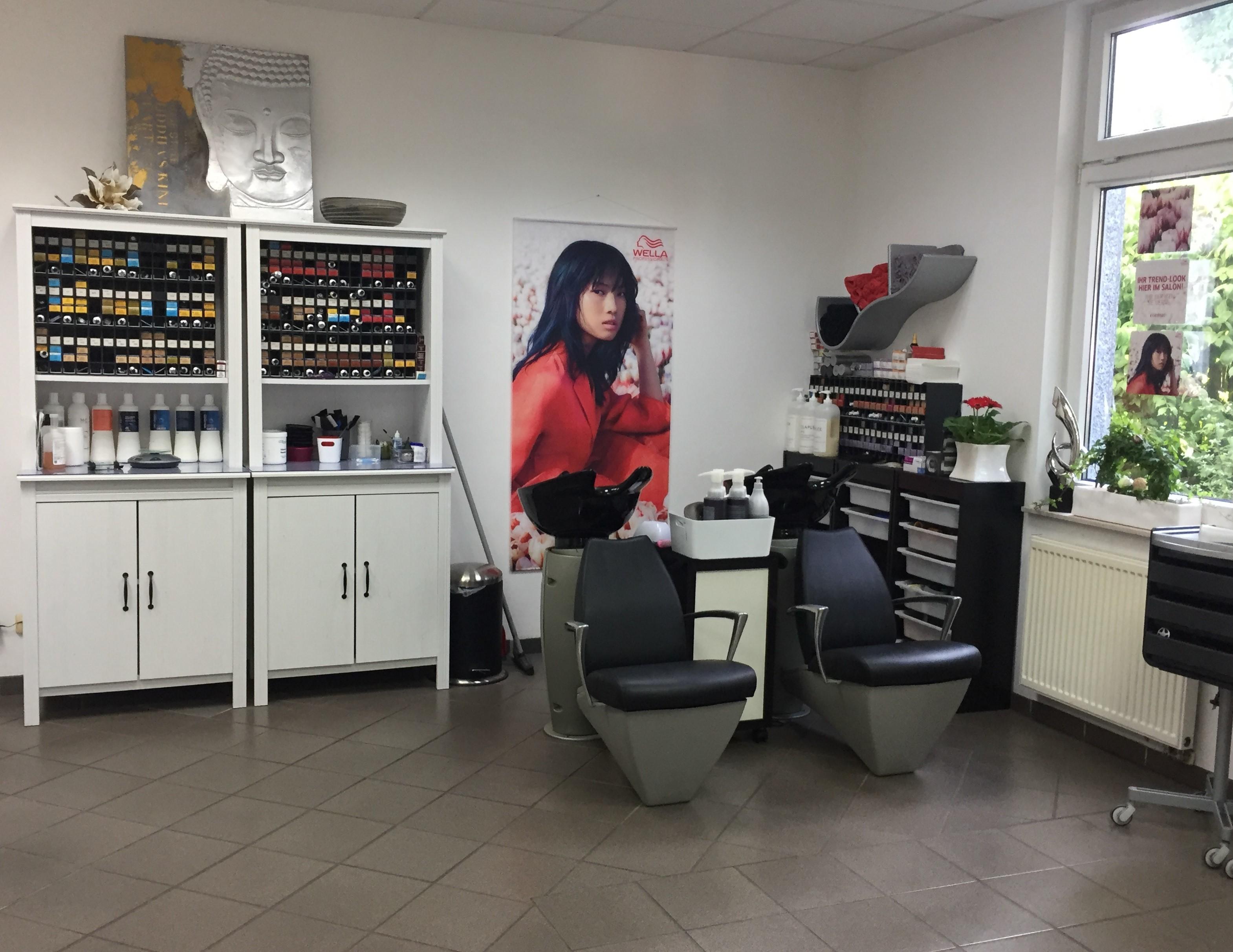 Le - Friseur und Nagelstudio, Reichowplatz 19 in Bielefeld