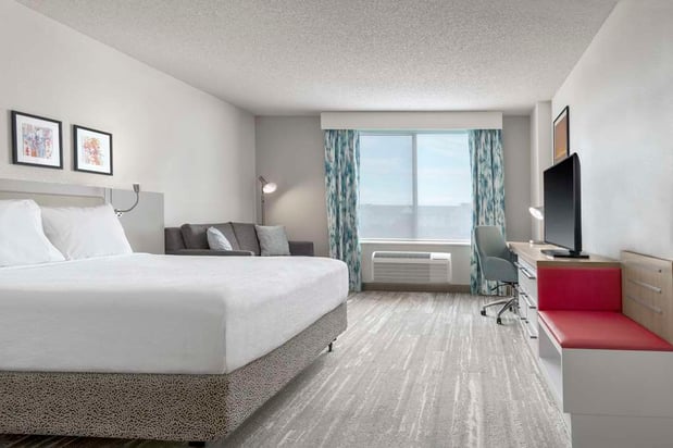 Images Hilton Garden Inn Denver Airport