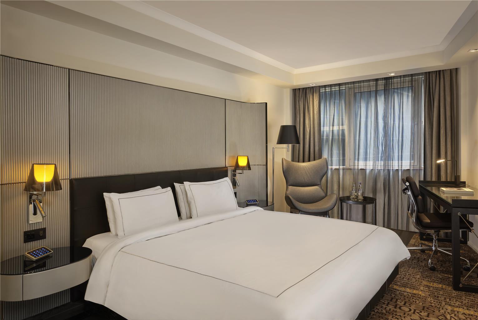 Superior Room bedroom