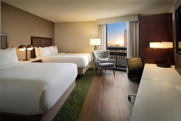 Images The DEXTRO Little Italy, BW Premier Collection