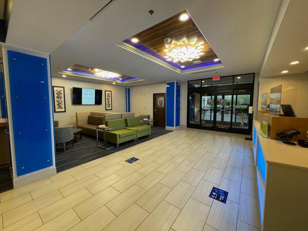 Images Holiday Inn Express & Suites Columbia East - Elkridge by IHG