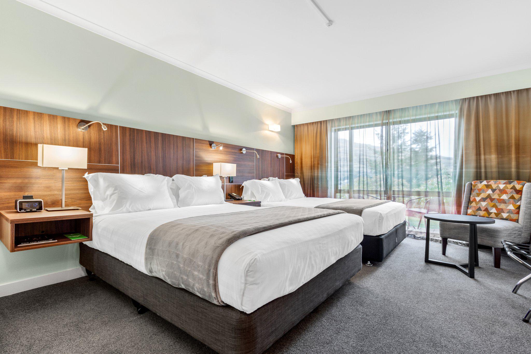 Images Holiday Inn Queenstown Frankton Road, an IHG Hotel