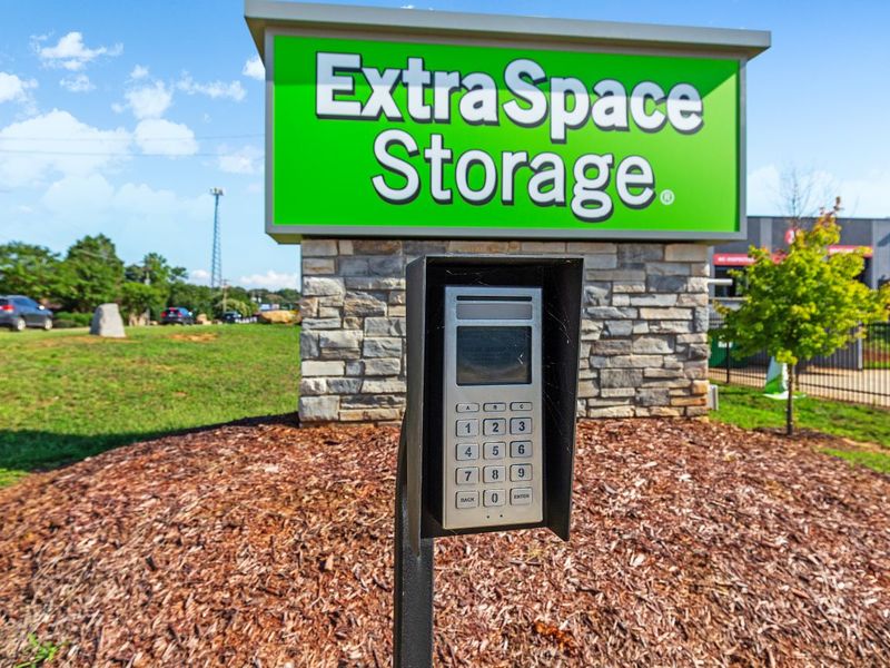 Keypad - Storage Express at 1569 NC-16 Business, Denver, NC 28037
