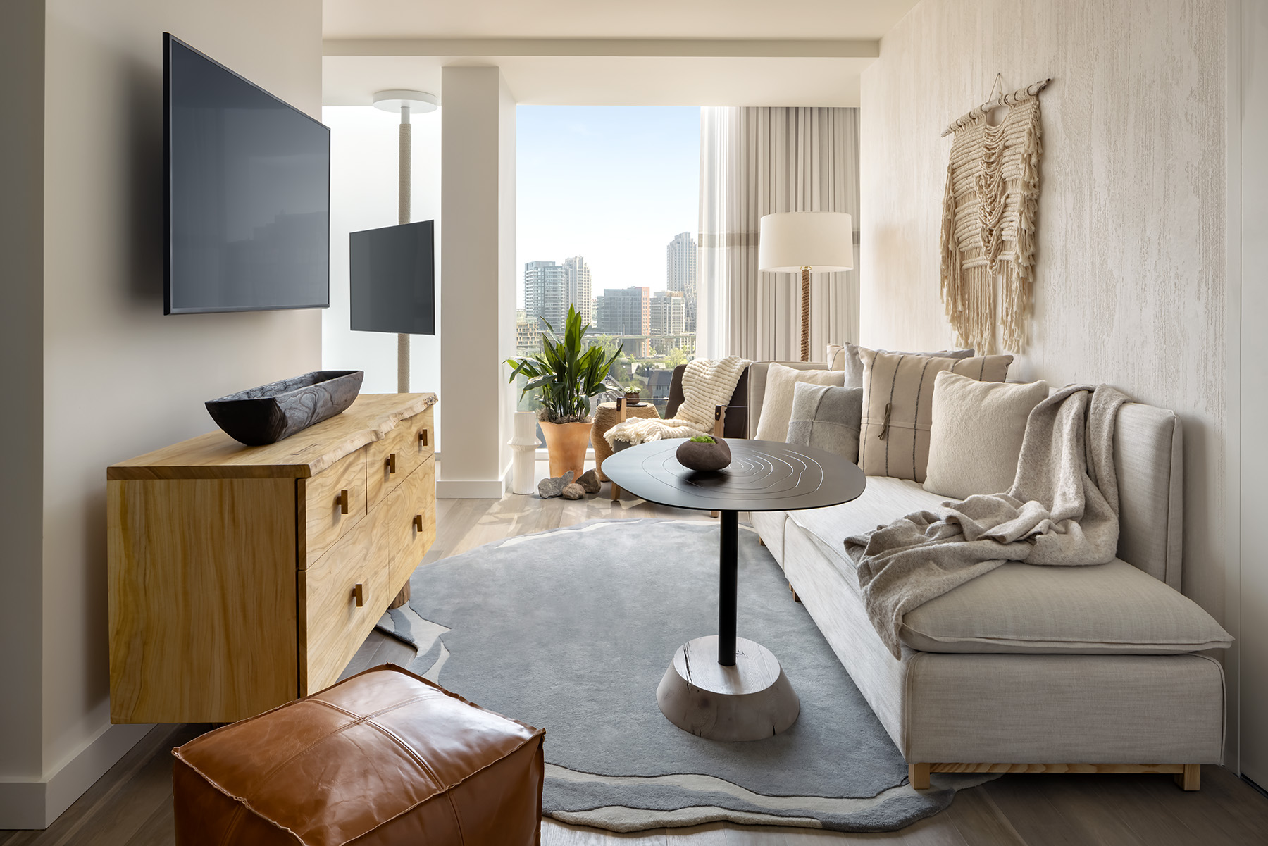 1 Hotel Toronto