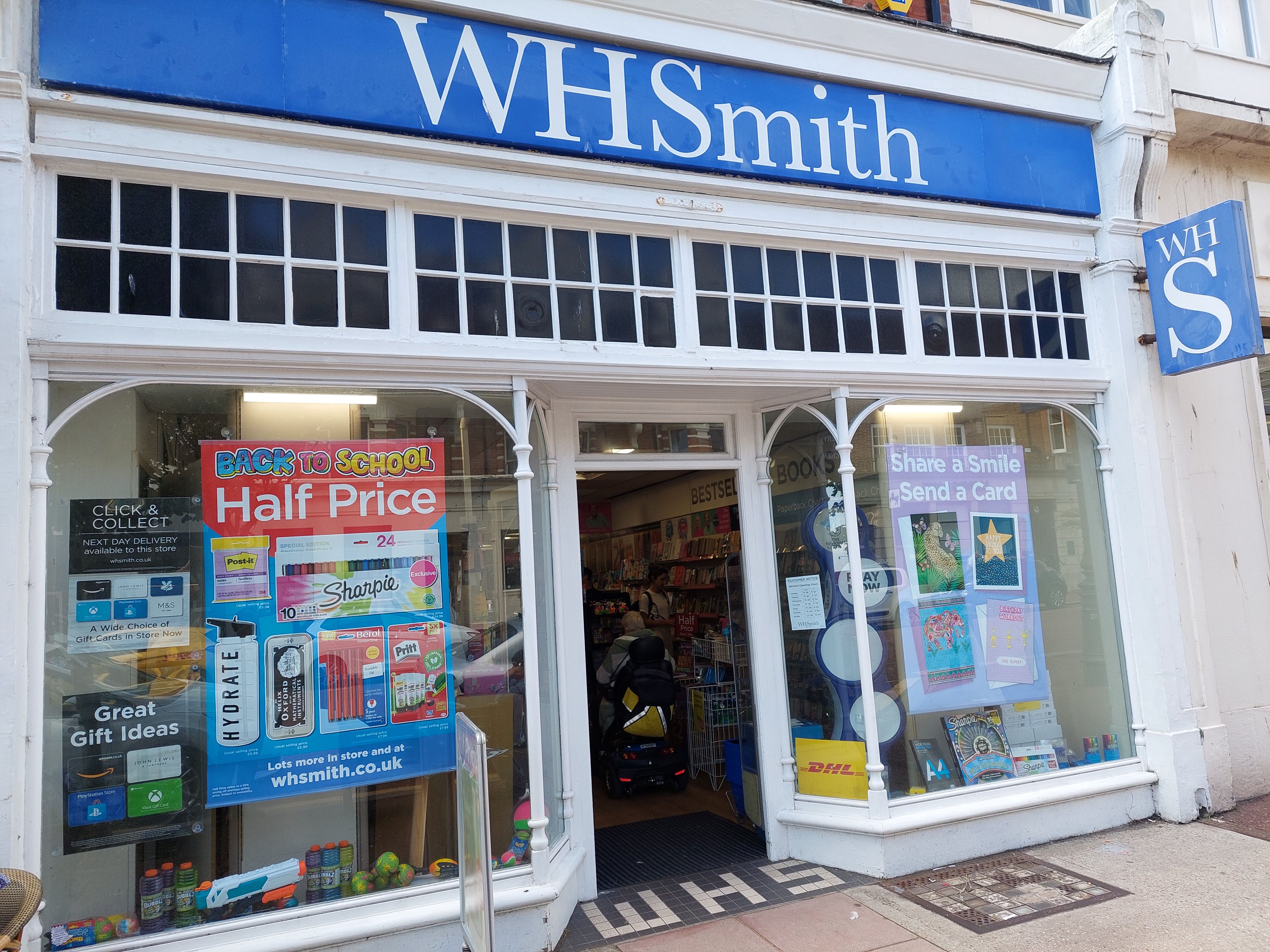 Images DHL Express Service Point (WHSmith Bexhill)