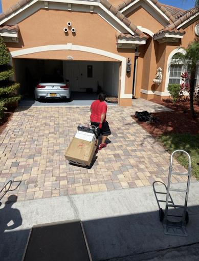 Images Northeastern Movers - NYC Mover