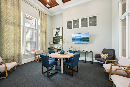 Images The Boulevard at Largo Apartments