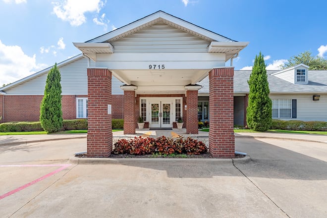 Brookdale Lake Highlands entrance