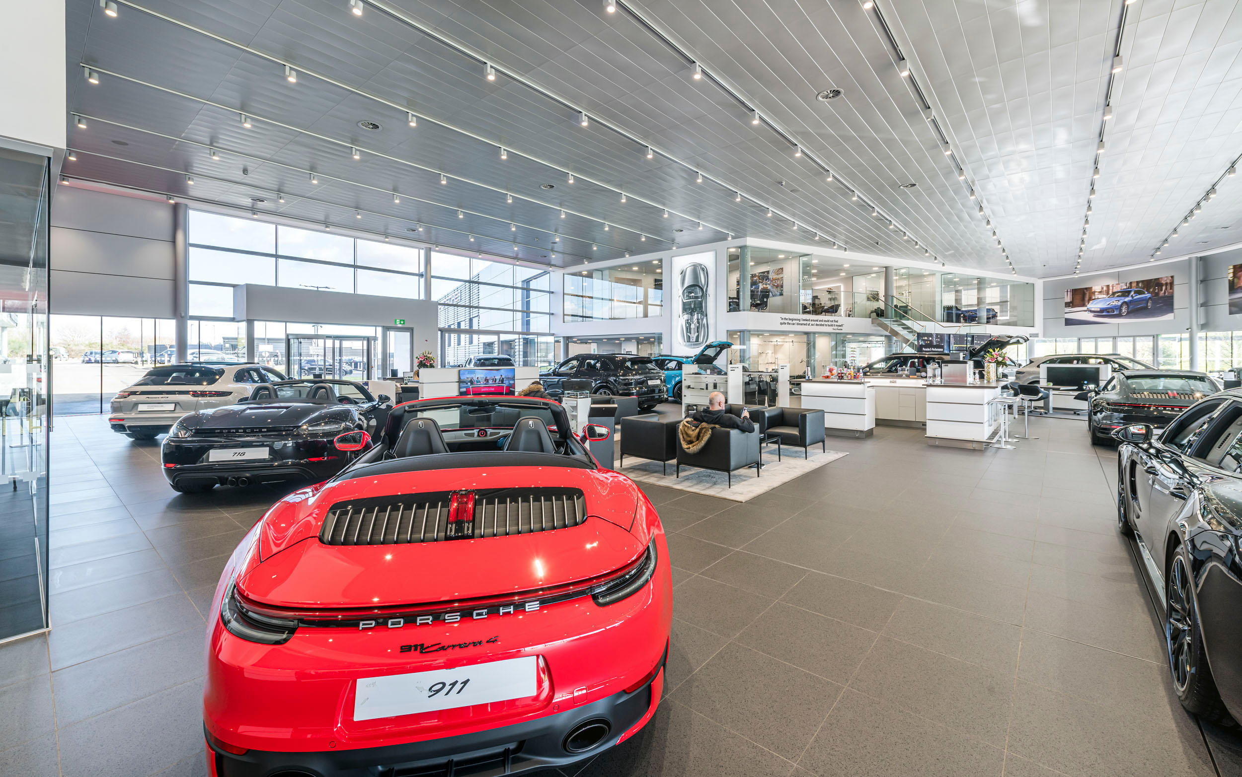Porsche Centre Edinburgh Edinburgh 01314 755000