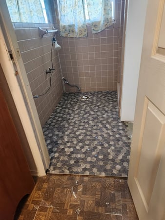 Images Villa Tile Service