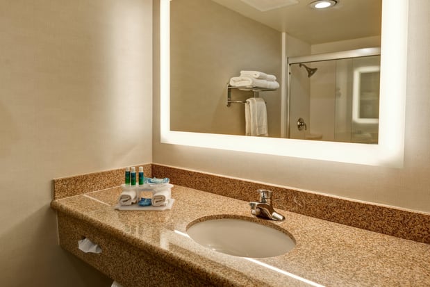 Images Holiday Inn Express Newport Beach by IHG