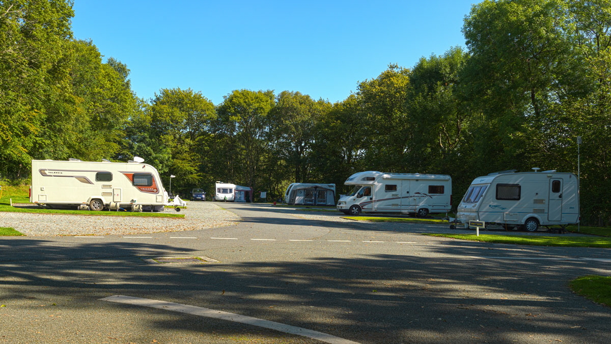 Coed-Y-Llwyn Caravan and Motorhome Club Campsite Blaenau Ffestiniog 01766 590254