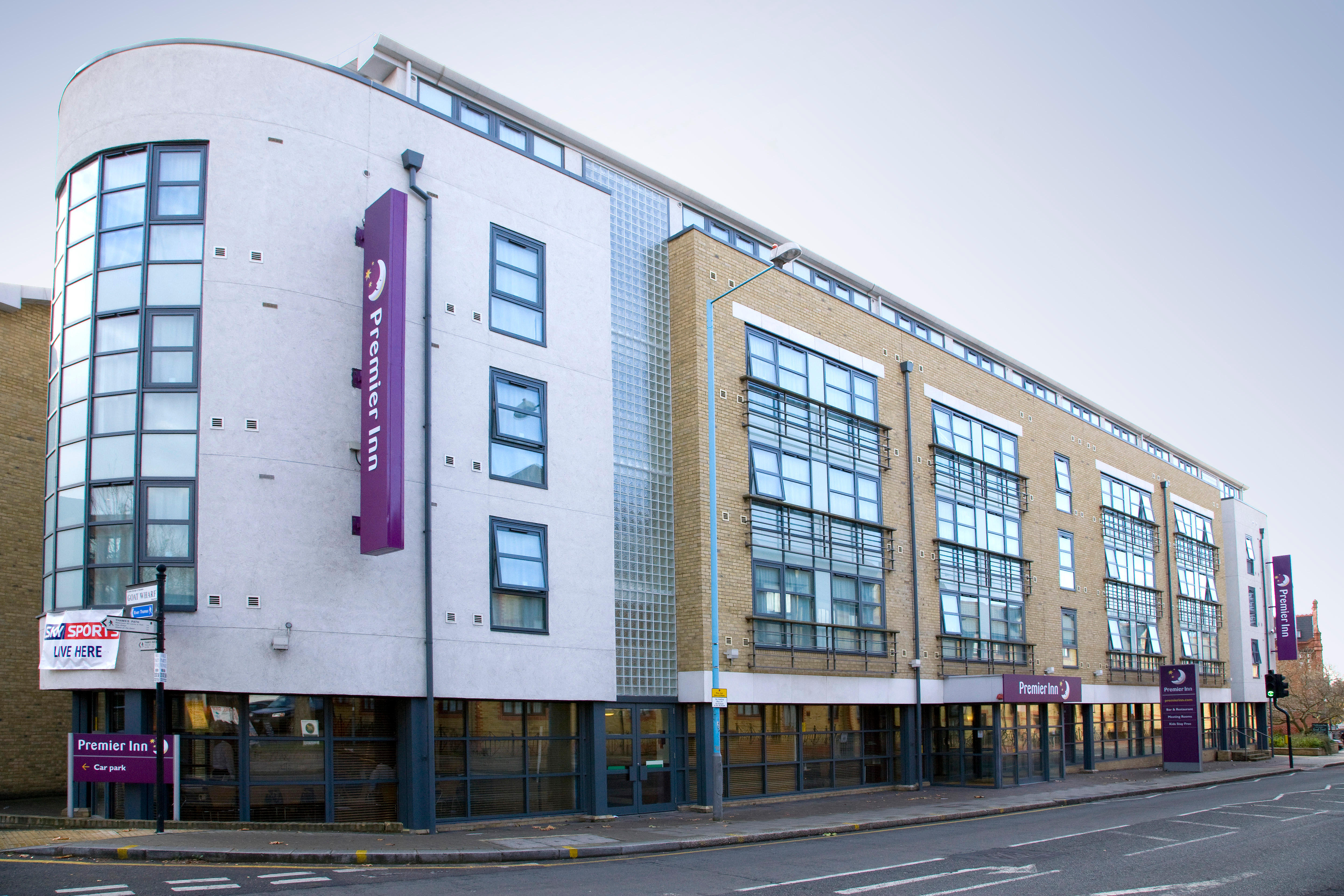 Images Premier Inn London Kew Bridge hotel