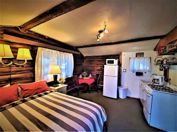 Images Log Cabin Motel