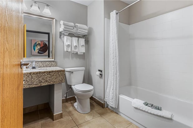 Images Best Western Ambassador Inn & Suites