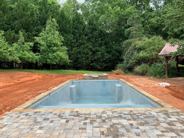 Images NLO Pool and Landscape
