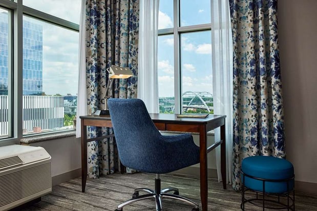 Images Hilton Garden Inn Nashville Downtown/Convention Center